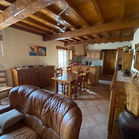 Дом отдыха La Maison Des Lieux Fauroux